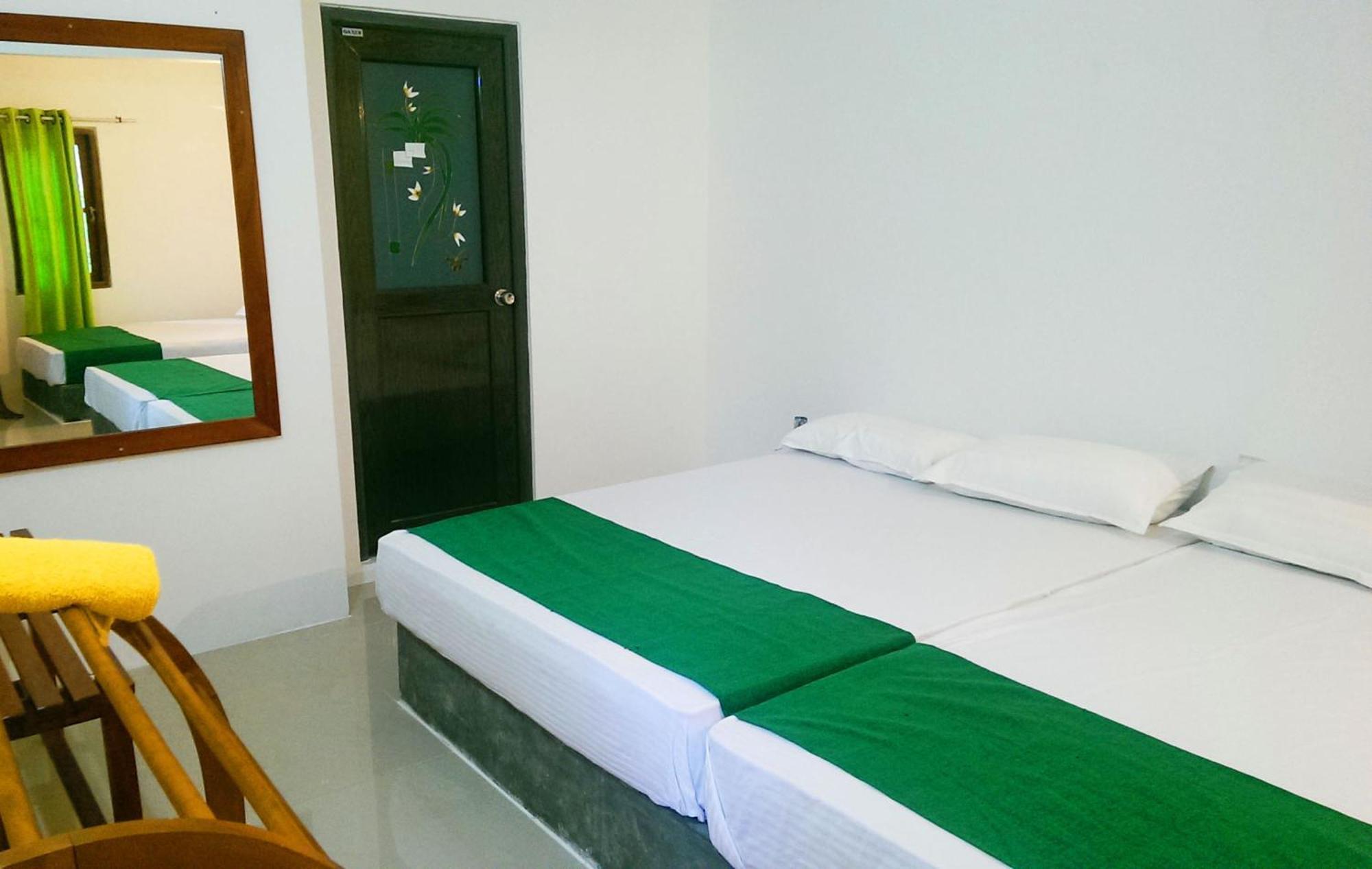 Pelican View Cottages Kataragama Luaran gambar