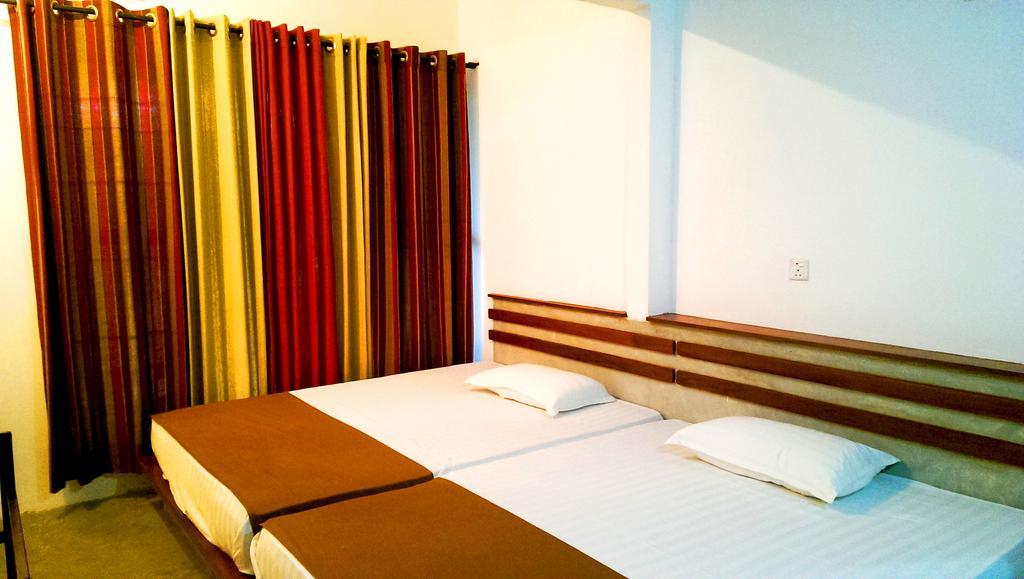 Pelican View Cottages Kataragama Luaran gambar