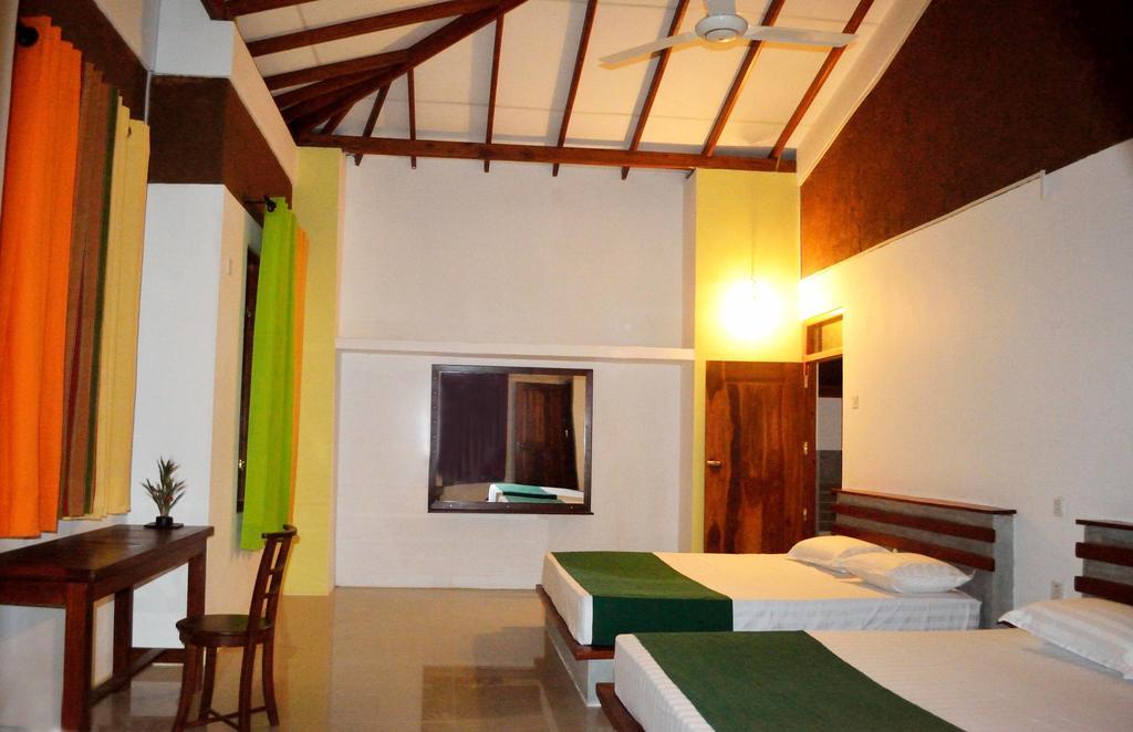 Pelican View Cottages Kataragama Luaran gambar